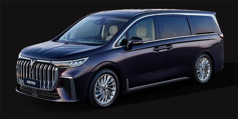 Voyah Dreamer luxury electric MPV